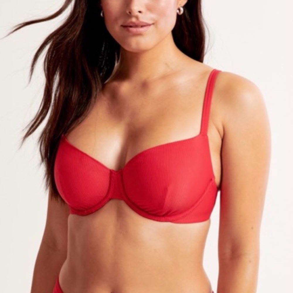 A&F Curve Love 90’s Underwire Red Ribbed Bikini Top Size Small S